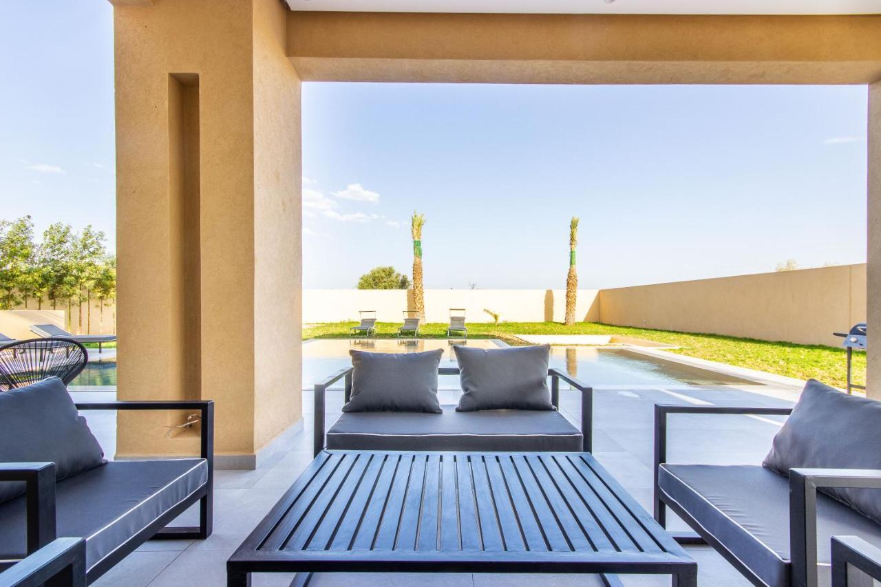 Villa NeWaVe, Lux, Piscine chauffée Inclus, Personnels Marrakesh Exterior foto