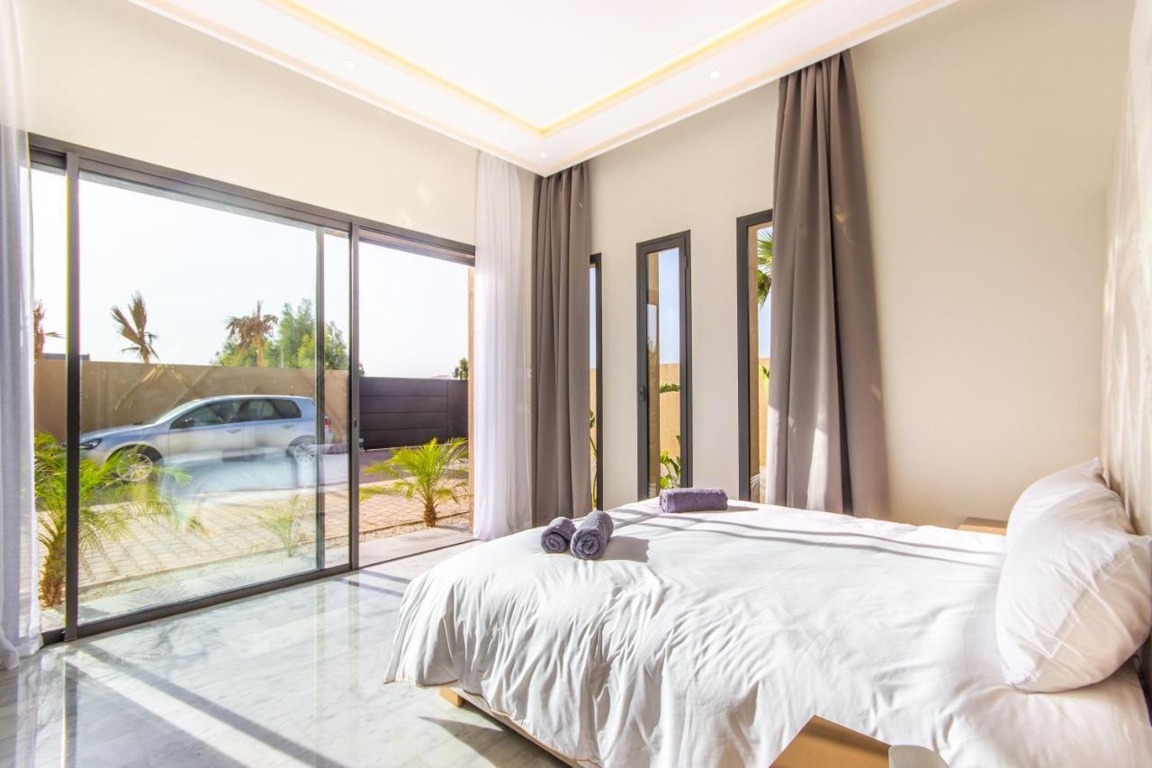 Villa NeWaVe, Lux, Piscine chauffée Inclus, Personnels Marrakesh Exterior foto